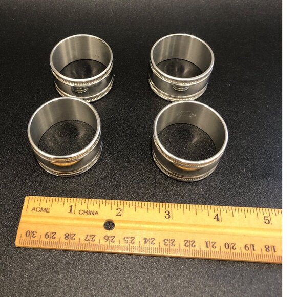 Royal Selangor Pewter Napkin Rings With Wood Storage Box Set of 4 - Picture 10 of 14